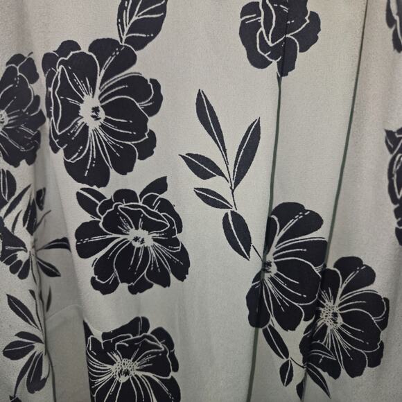 41 Hawthorne plus size 2X floral top sea green color summer top stretchy - Picture 3 of 4